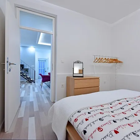Tivoli Park Apartment Ljubljana